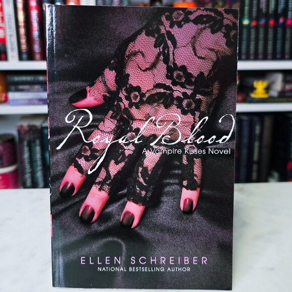 The entire VAMPIRE KISSES Series - Ellen Schreiber (PAPERBACK) - Picture 6 of 9